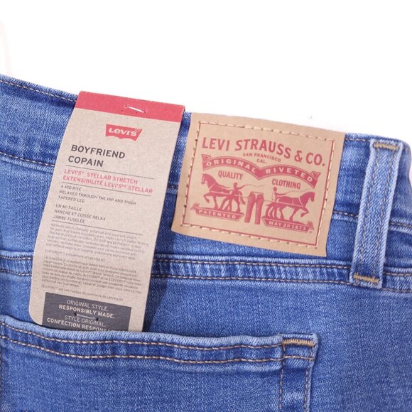 Levi's Distressed Boyfriend Copain Blue Jeans 32 x 30 New with Tags - Picture 8 of 12